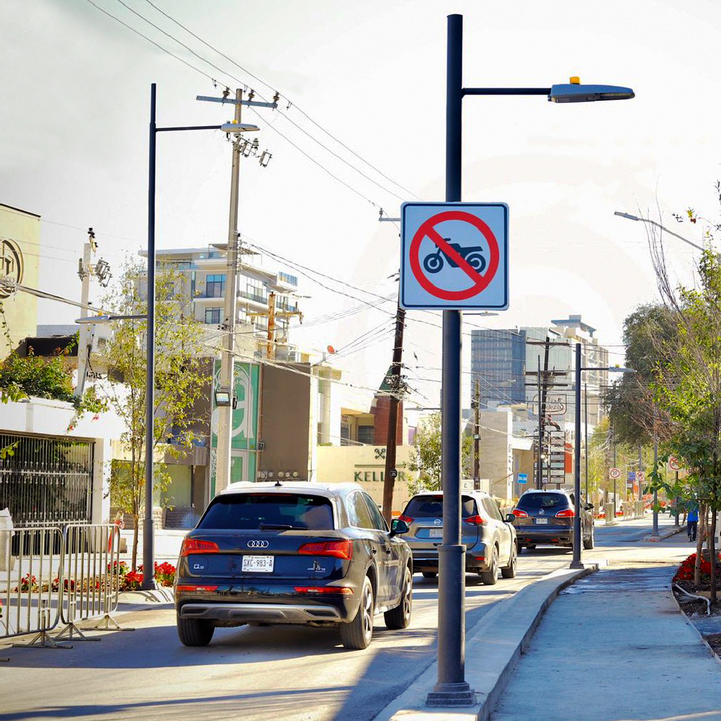 irl-municipal-traffic-sign-post-manufacturer-02
